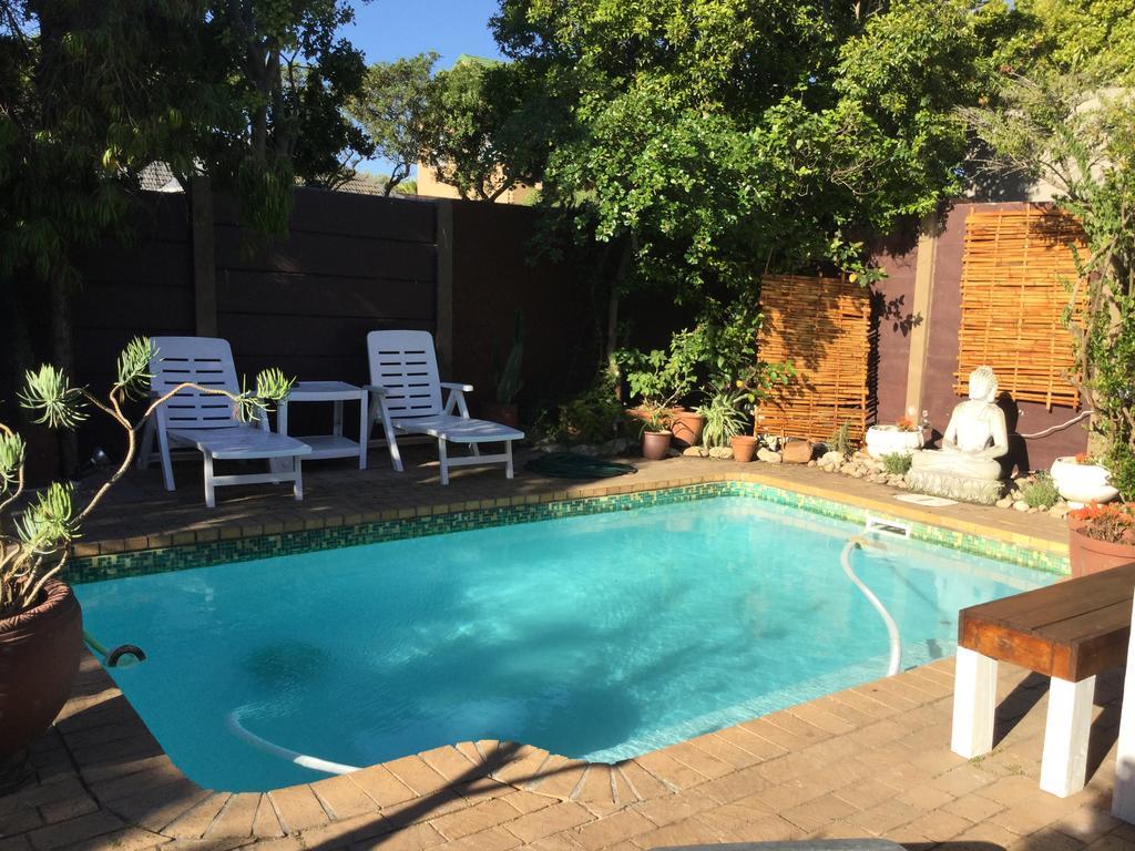 Guest house The Buddha Garden Cape Town